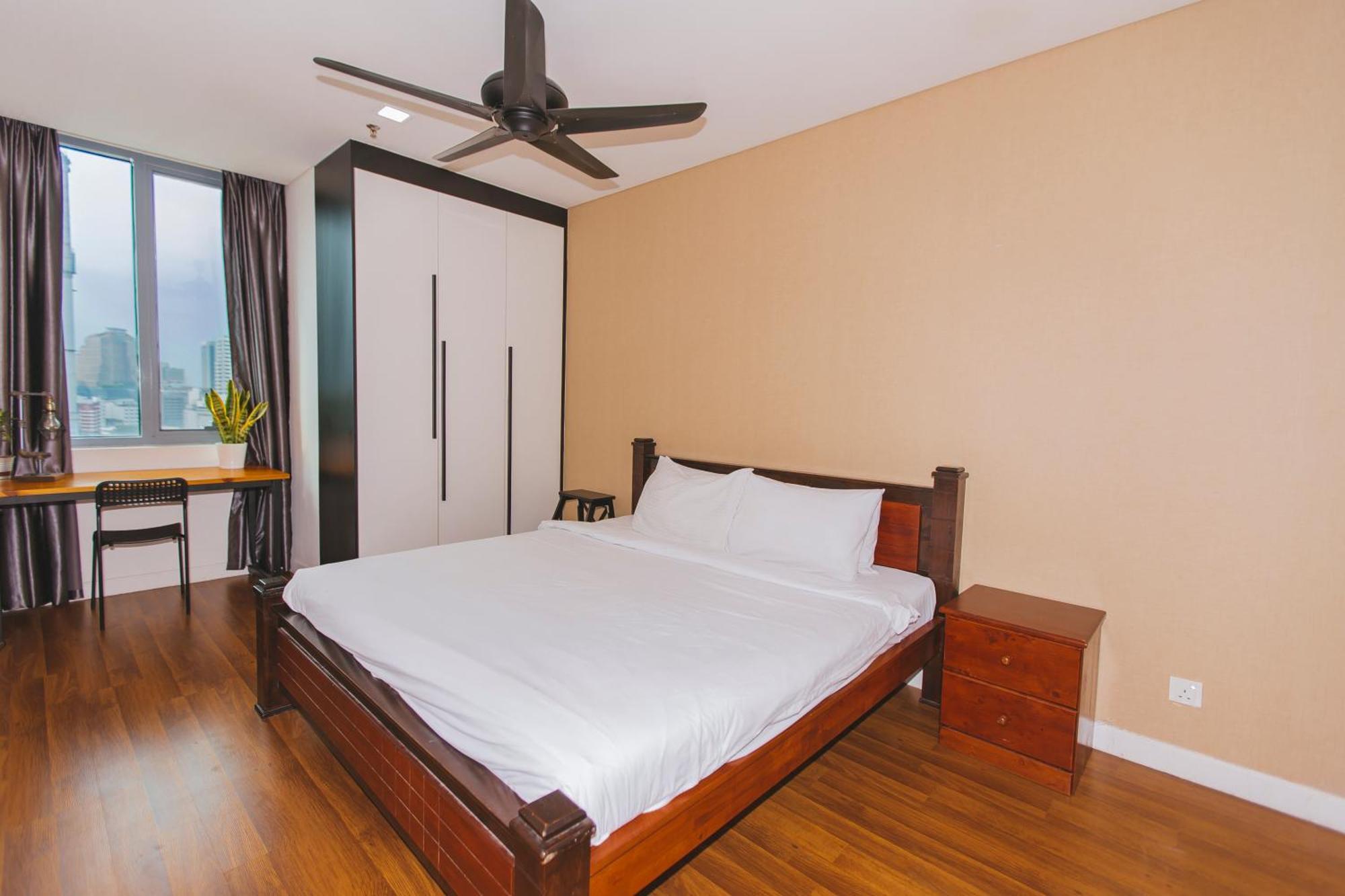 Summer Suites Klcc By Apartx Kuala Lumpur Bagian luar foto