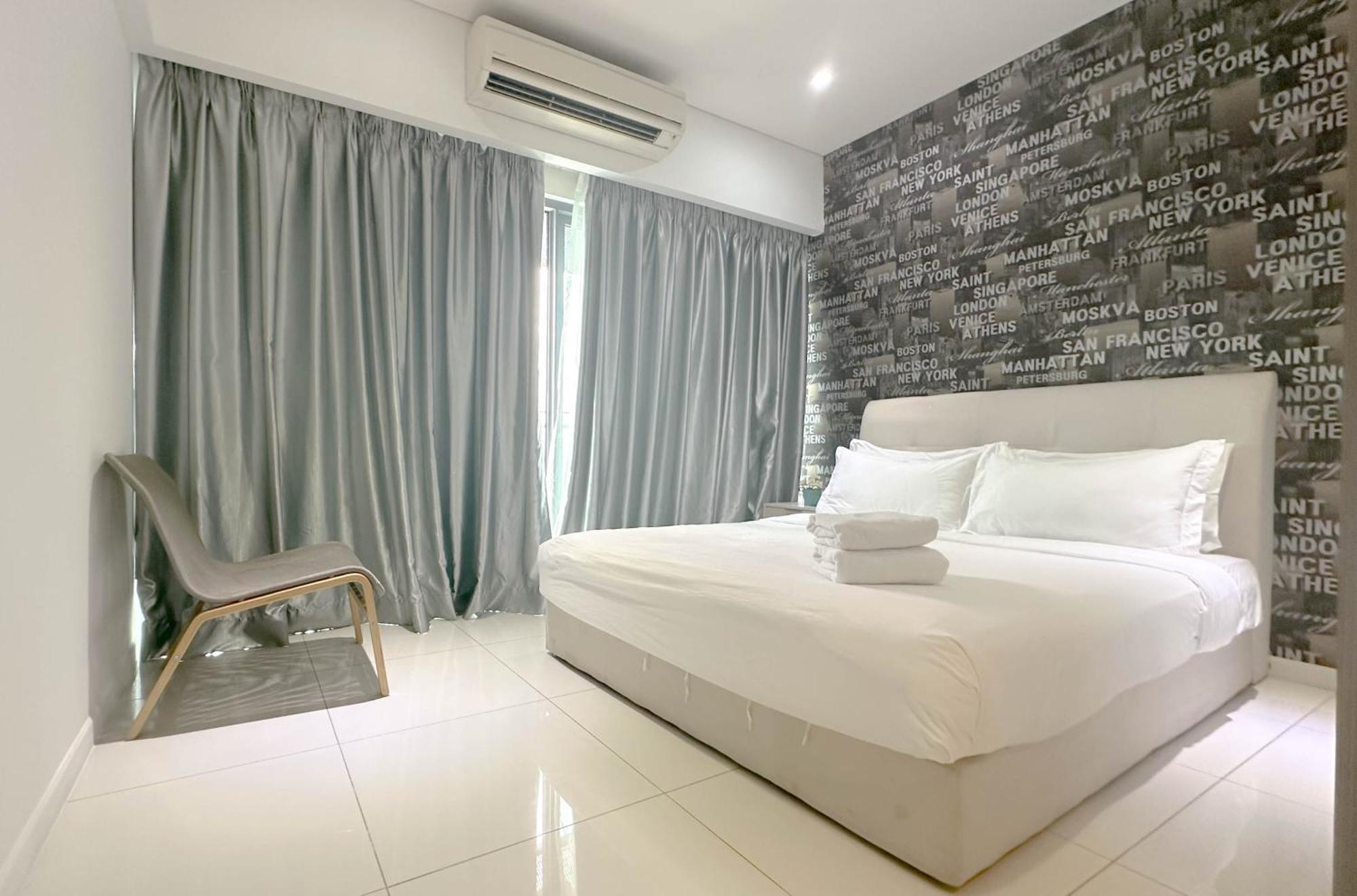 Summer Suites Klcc By Apartx Kuala Lumpur Bagian luar foto