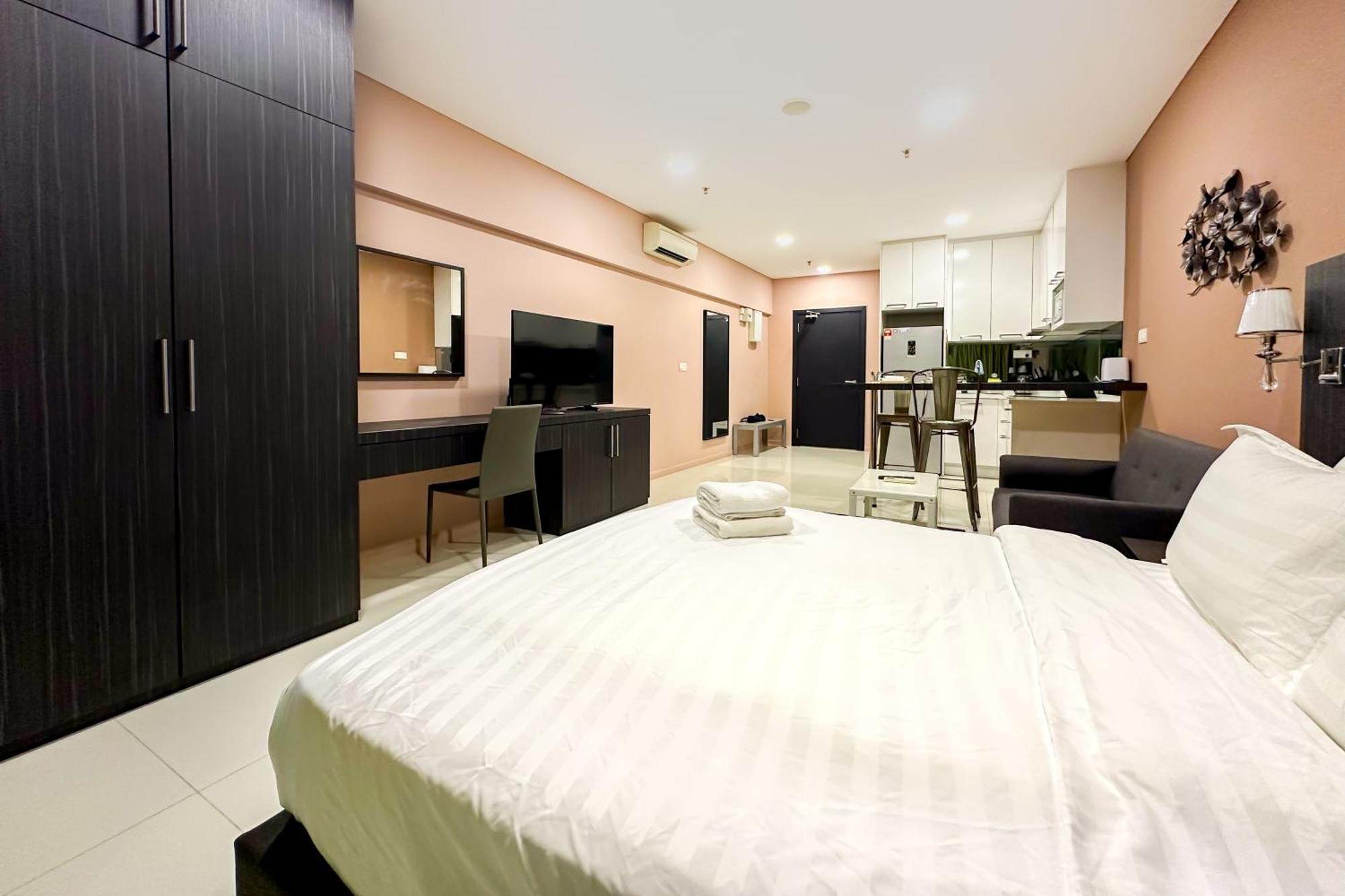 Summer Suites Klcc By Apartx Kuala Lumpur Bagian luar foto